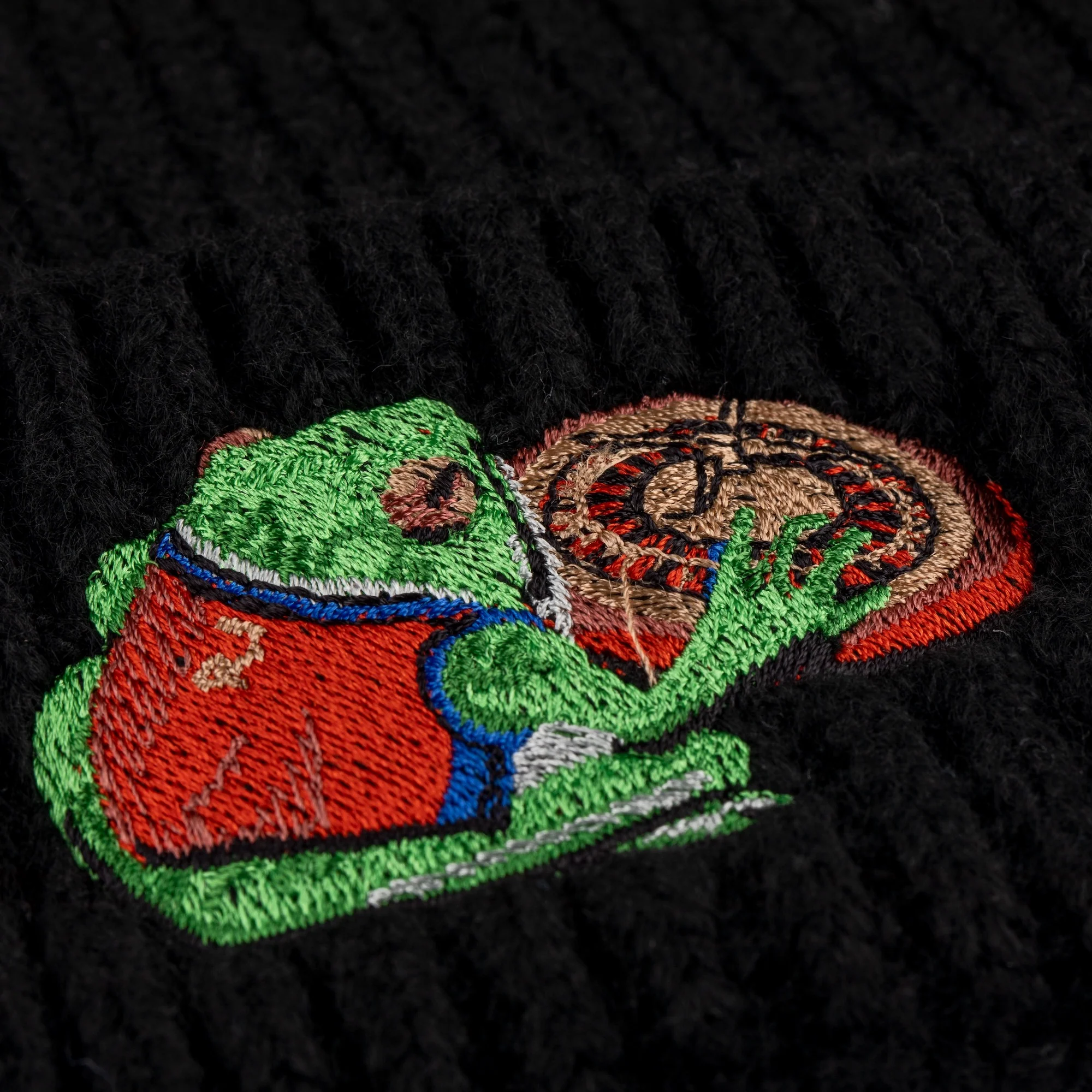 "casino frog" Beanie & Scarf set - Image 4