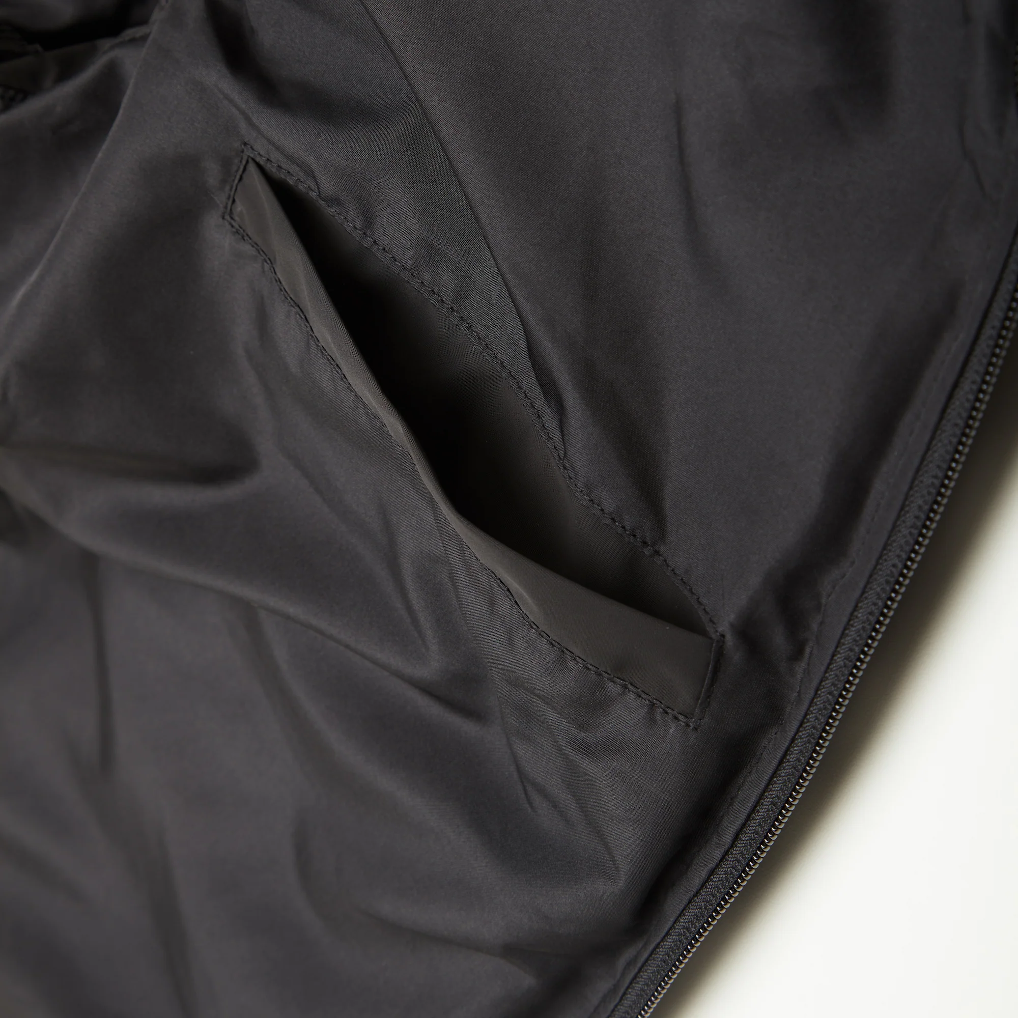 "kampf" Puffer Vest black - Image 3