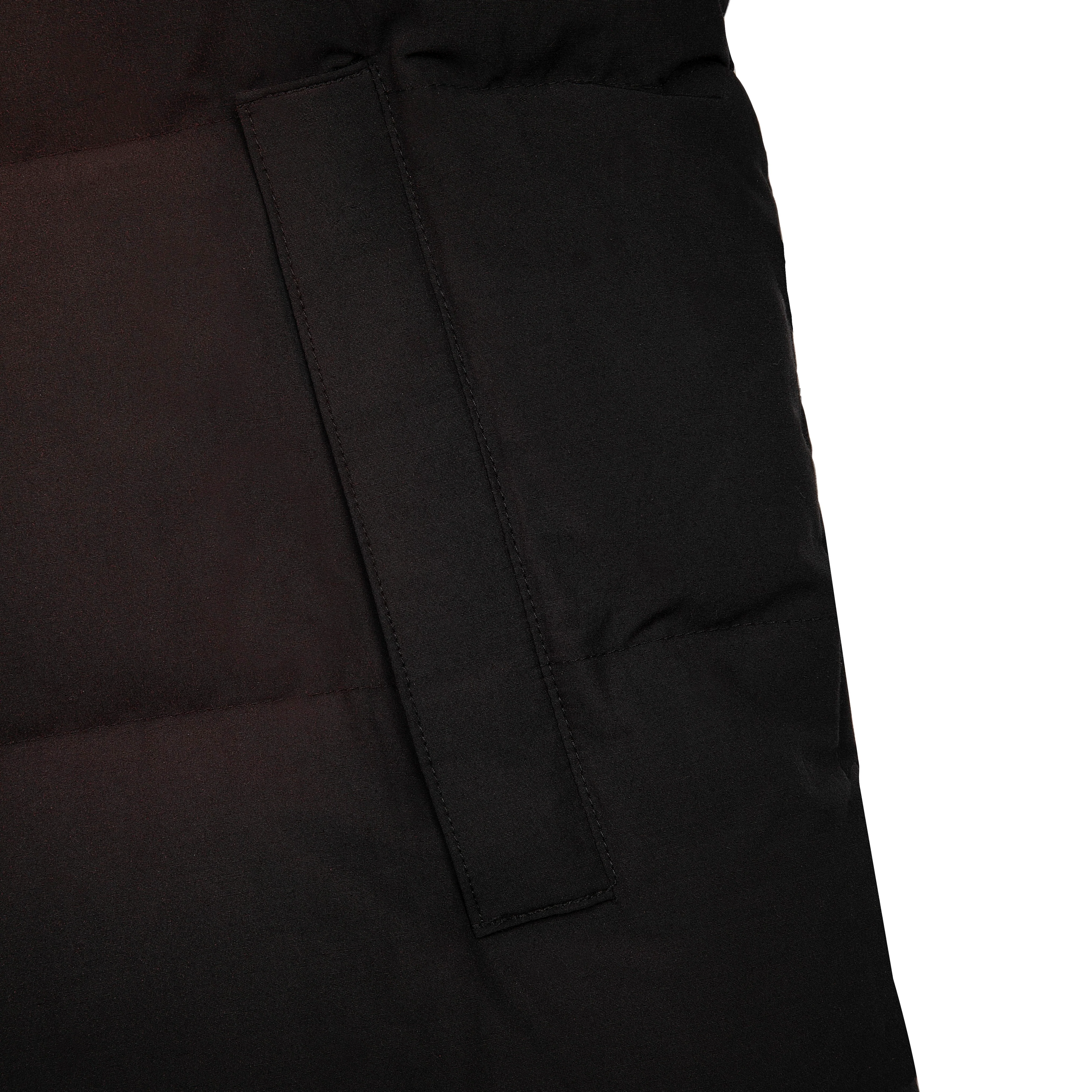 "koi fish" Puffer black - Image 10