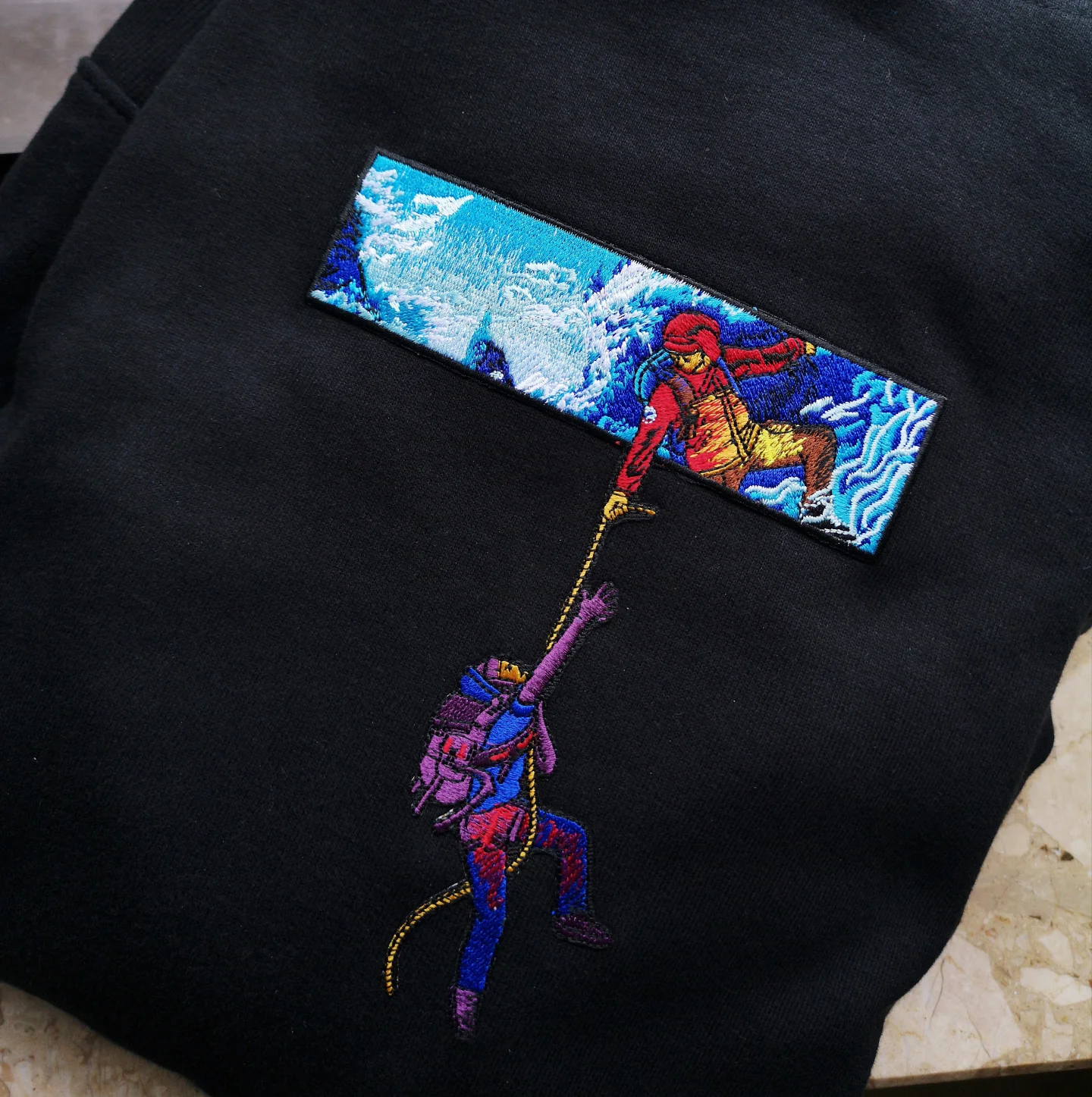 “Last hike” Hoodie Derschutze x uHezzy - Image 4