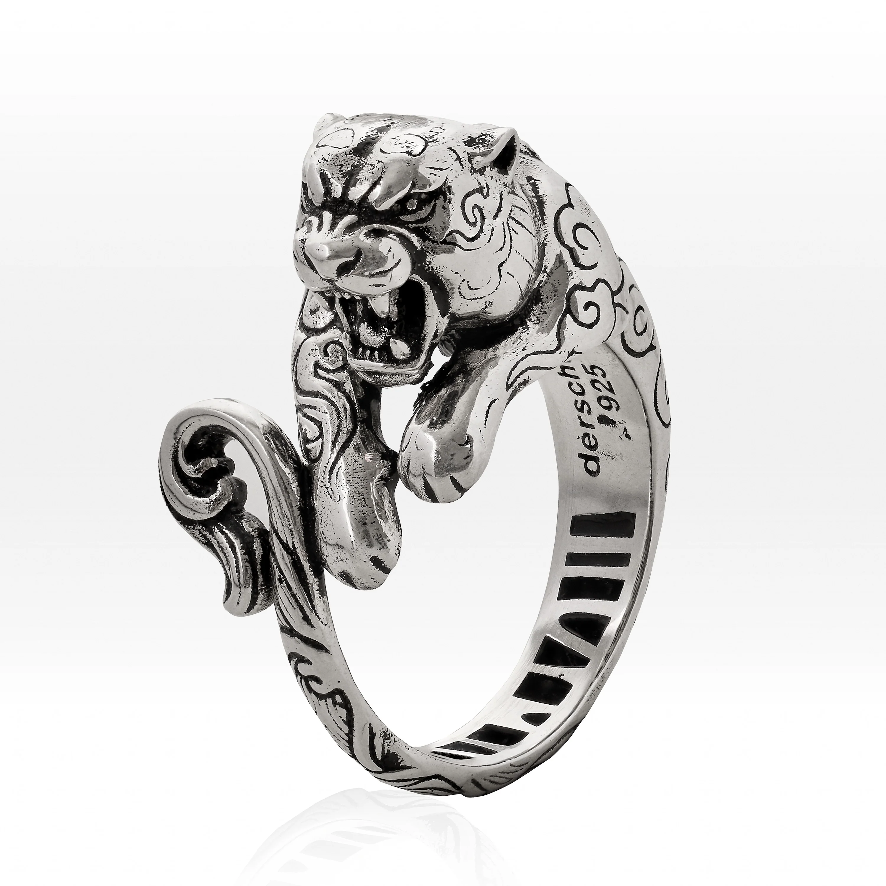 "lotus v2" tiger ring