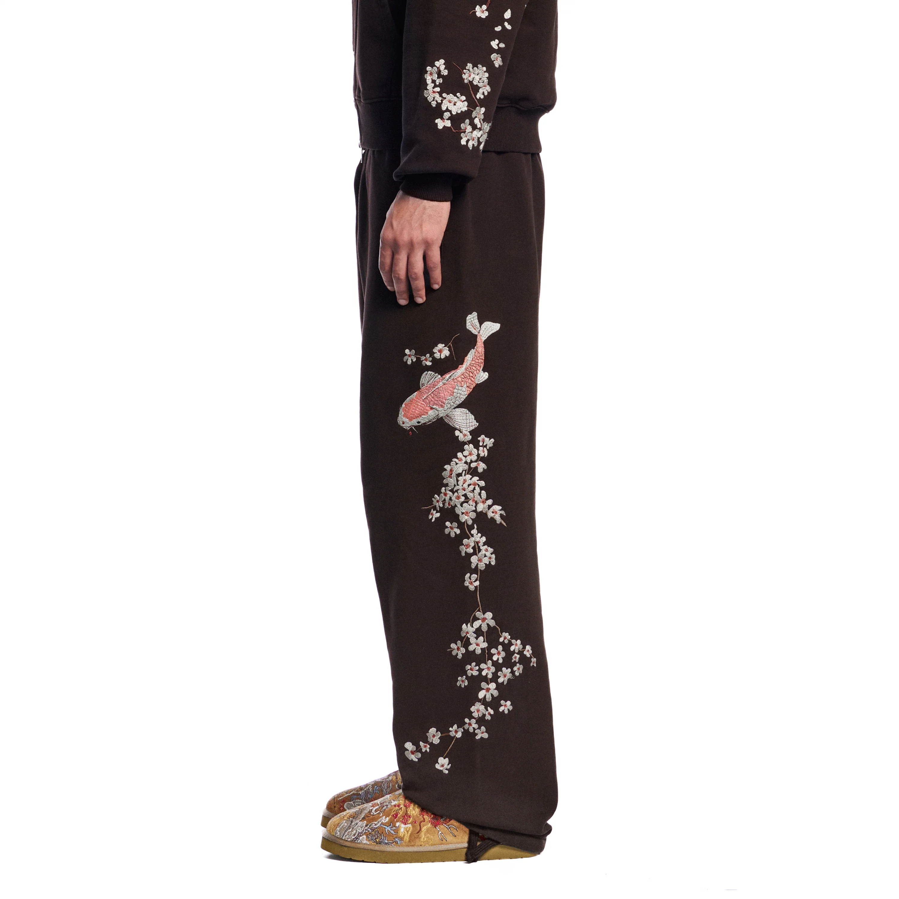 "yakuza v3" Sweatpants brown - Image 8