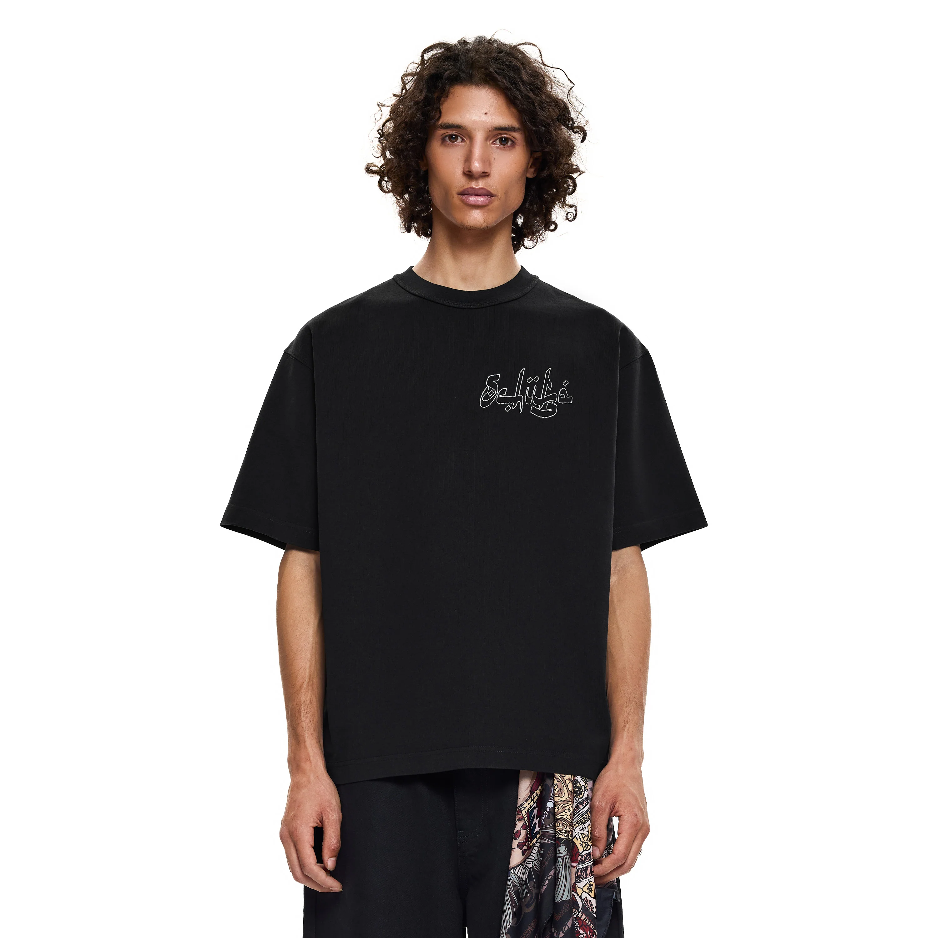 "yasmin v4" T Shirt black 01 - Image 7